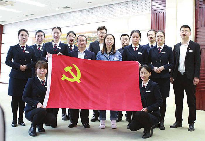 请问一下，能不能在公共场合放屁，我听大家说这是身体的正常反应。不必在意？游戏画面